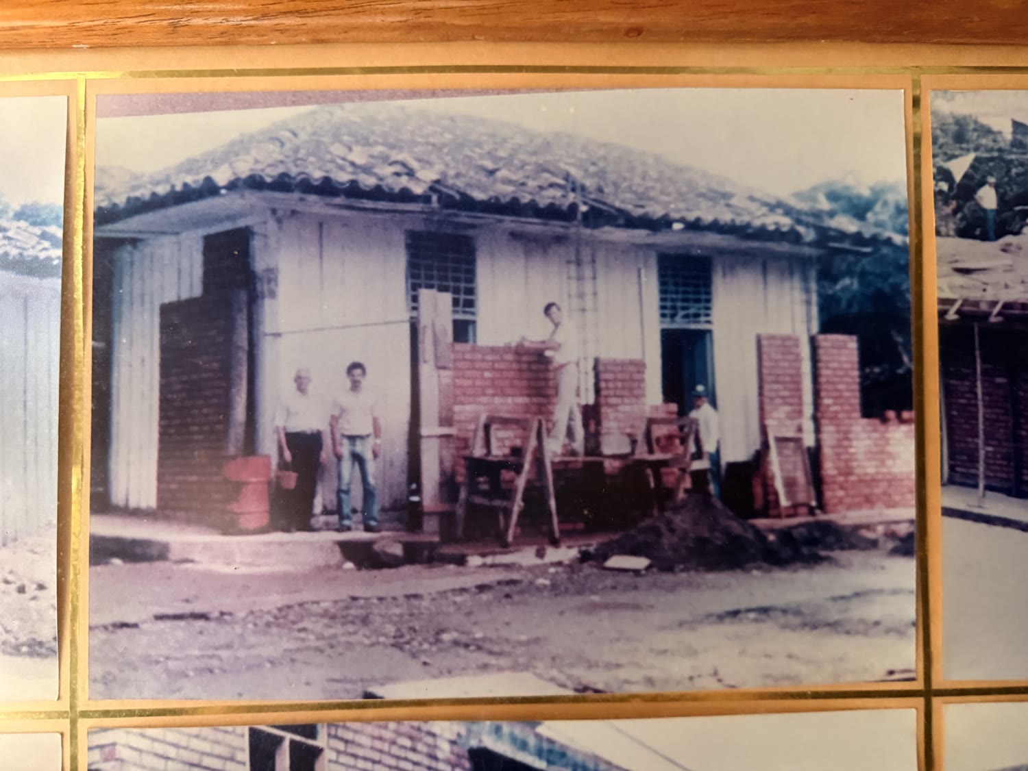 Fotografía histórica de la primera construcción de Hotel Zulevar