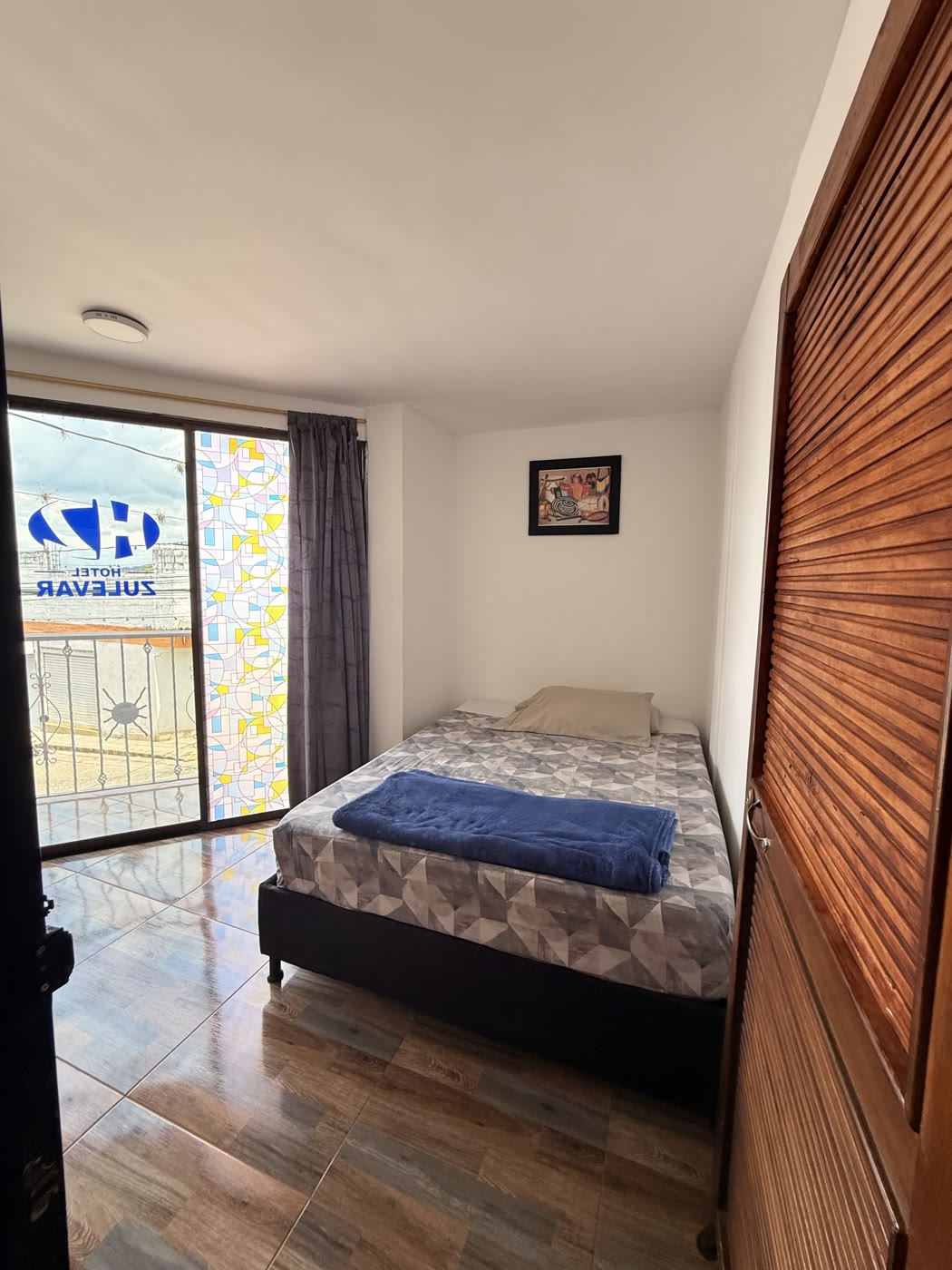 Habitación doble con balcón y vista